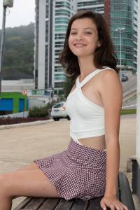 [Image: pryg3lxbnnct_t.jpg]
